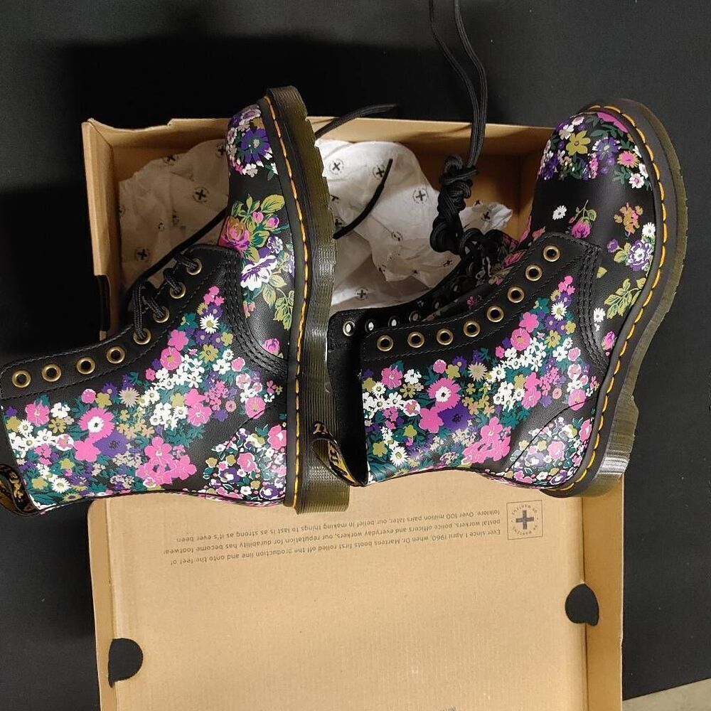 New Dr Martens 1460 Pascal Vintage Floral Backhand Boots 6 - Picture 4 of 6